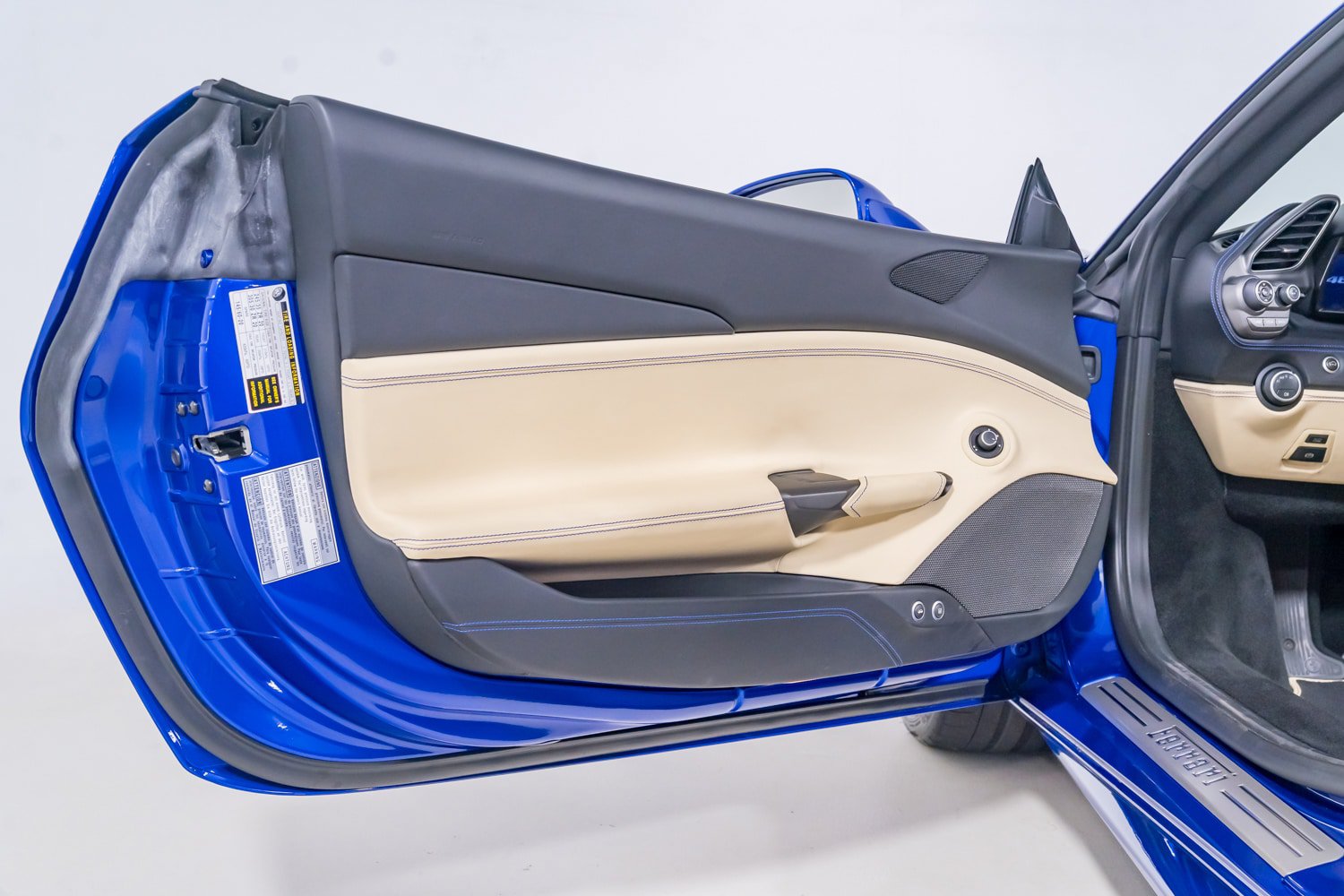 Certified 2019 Ferrari 488 Spider RWD image 26