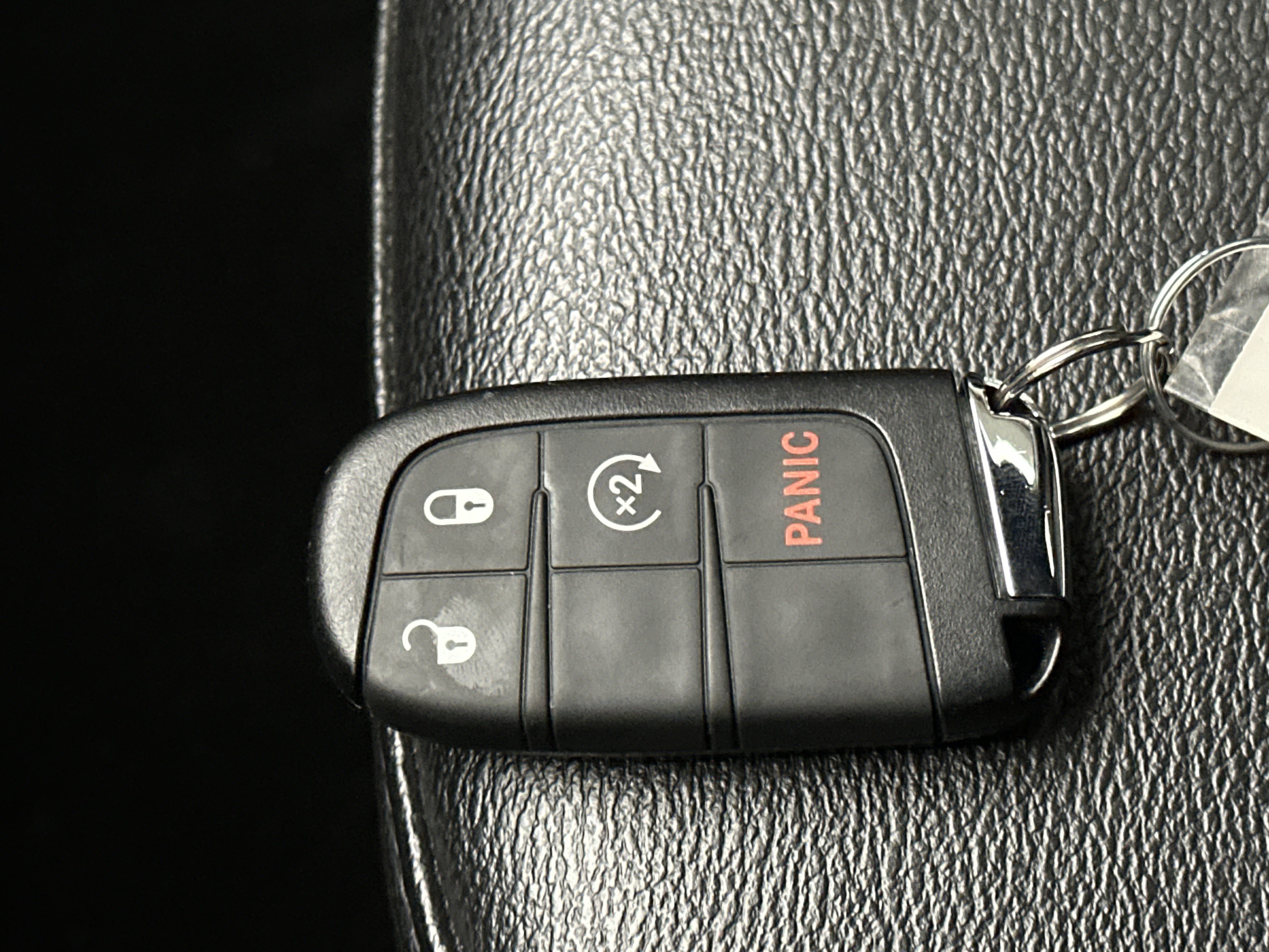 Used 2025 Jeep Compass Limited AWD/4WD image 37