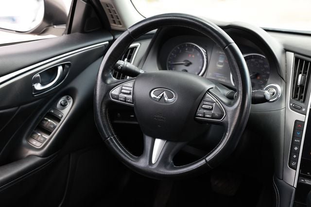 Used 2017 INFINITI Q50 Signature Edition w/ All Weather Package (L93) RWD image 32