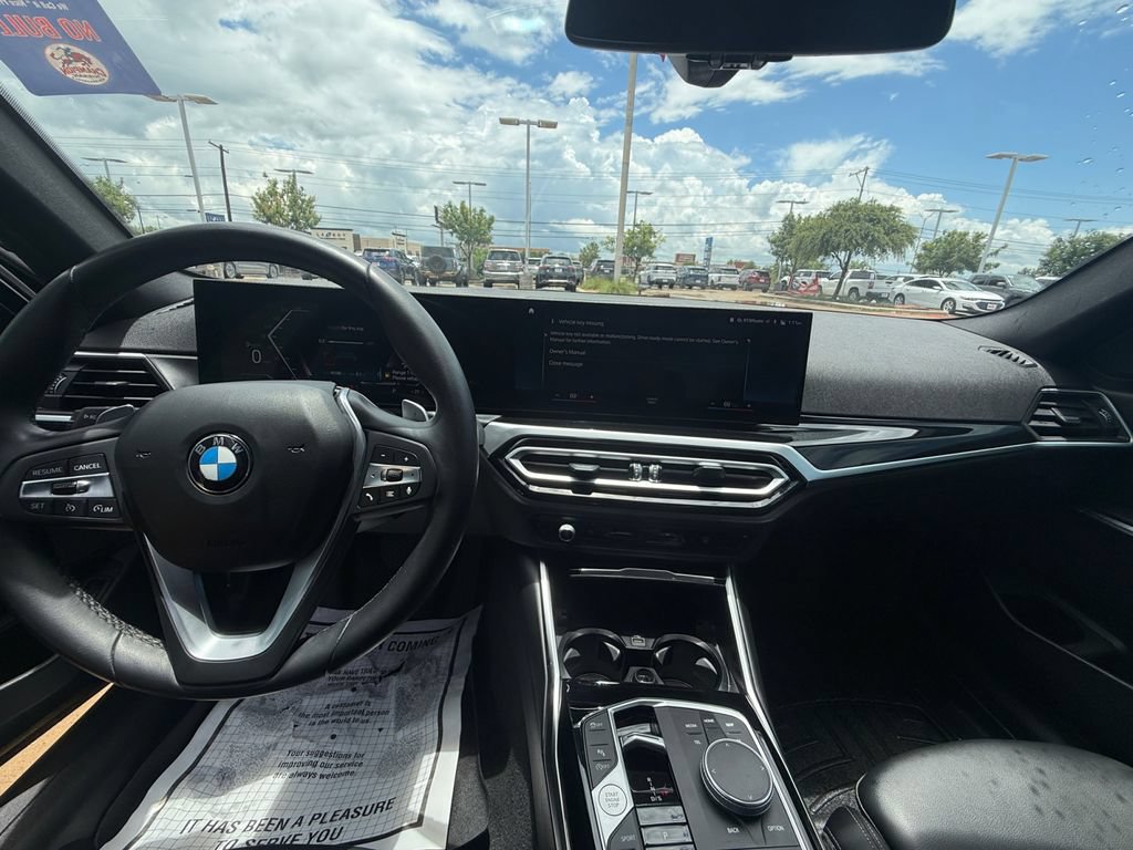 Used 2023 BMW 330i Sedan w/ Convenience Package RWD image 15