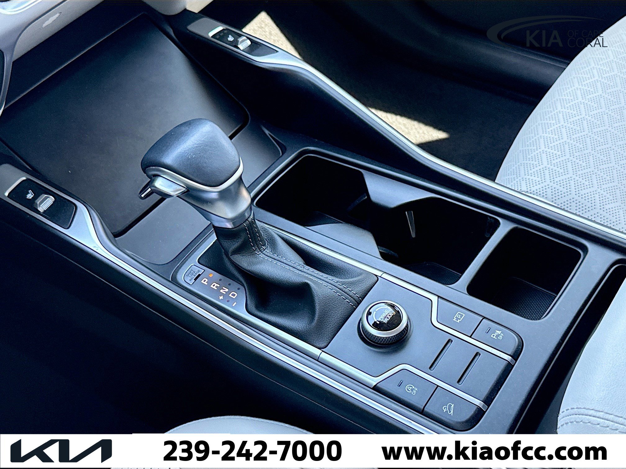 Used 2023 Kia Sorento S w/ Panoramic Sunroof Package image 27