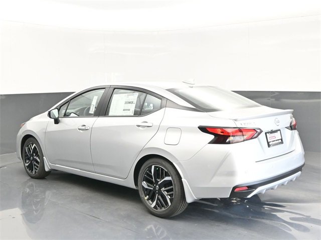 New 2025 Nissan Versa SR w/ Trunk Package image 3