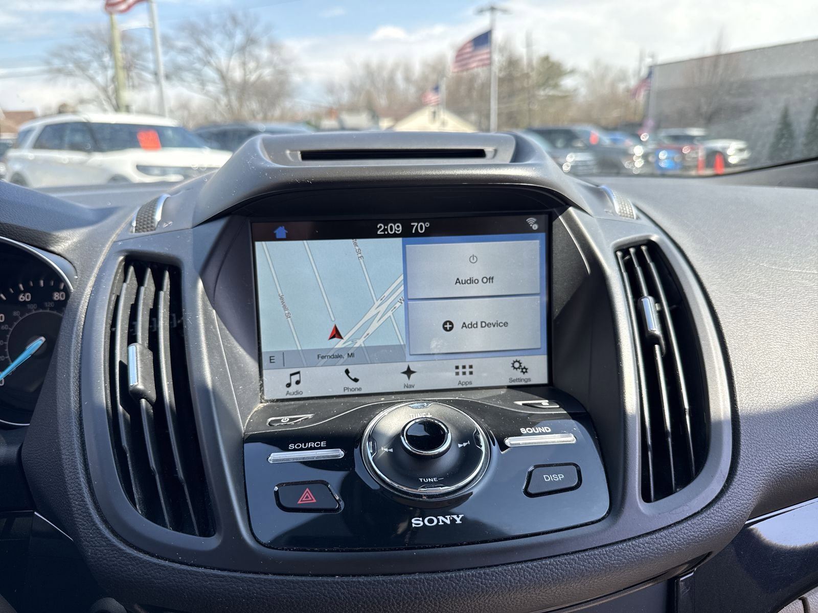 Used 2017 Ford Escape Titanium image 34