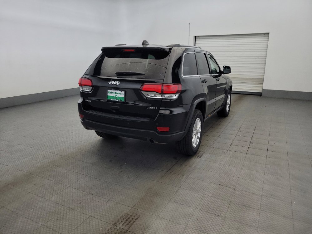 Used 2021 Jeep Grand Cherokee Laredo AWD/4WD image 9