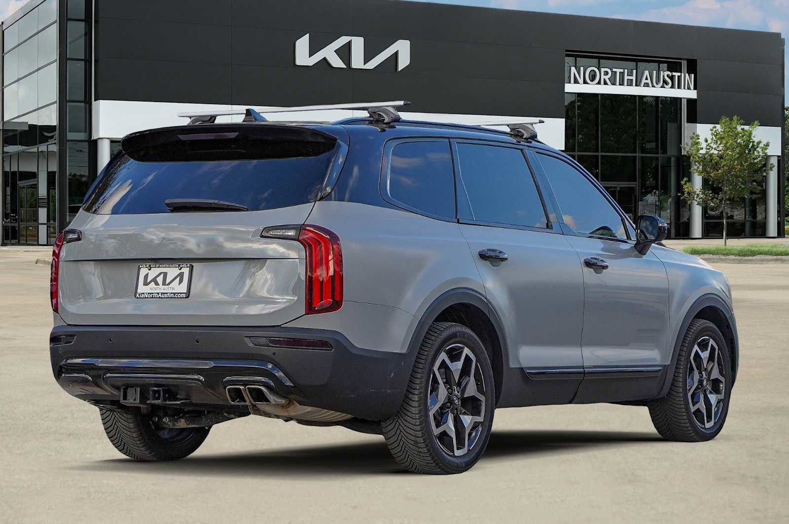 Certified 2022 Kia Telluride SX w/ SX Prestige Package image 6