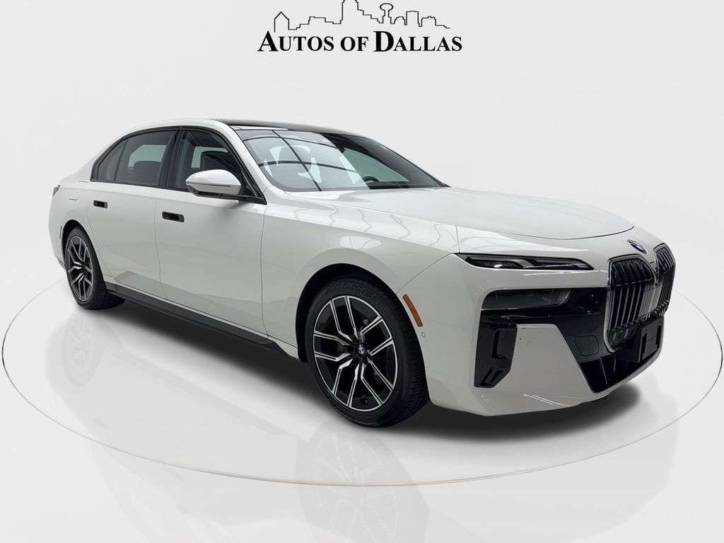 Used 2025 BMW 740i w/ Premium Package image 2