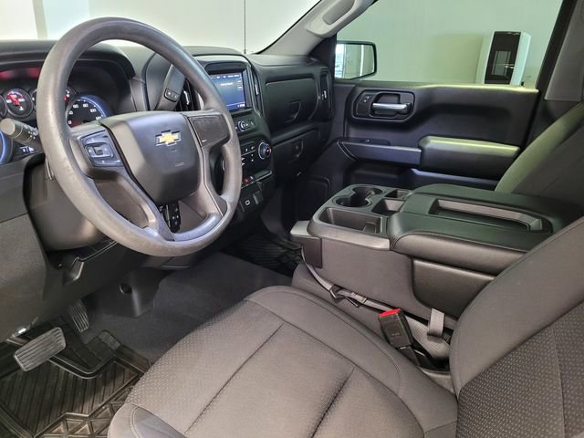 Used 2020 Chevrolet Silverado 1500 Custom w/ Custom Value Package image 11