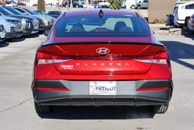 New 2026 Hyundai Elantra Sport image 4