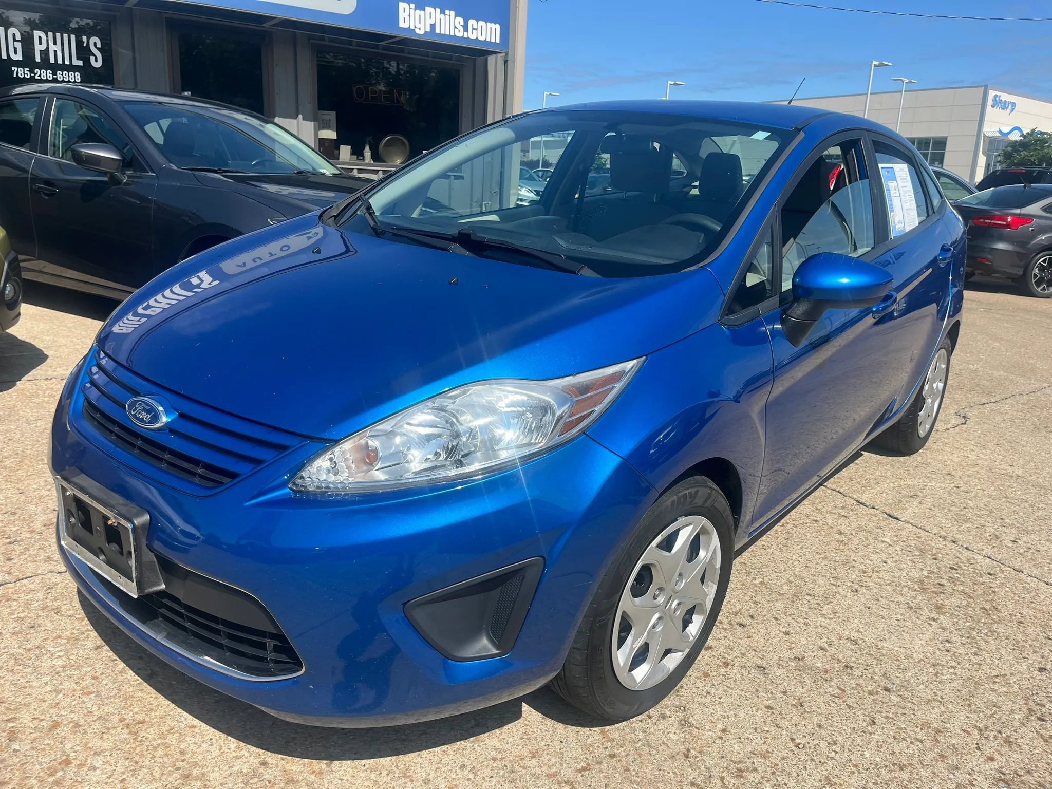 Used 2011 Ford Fiesta S FWD image 3
