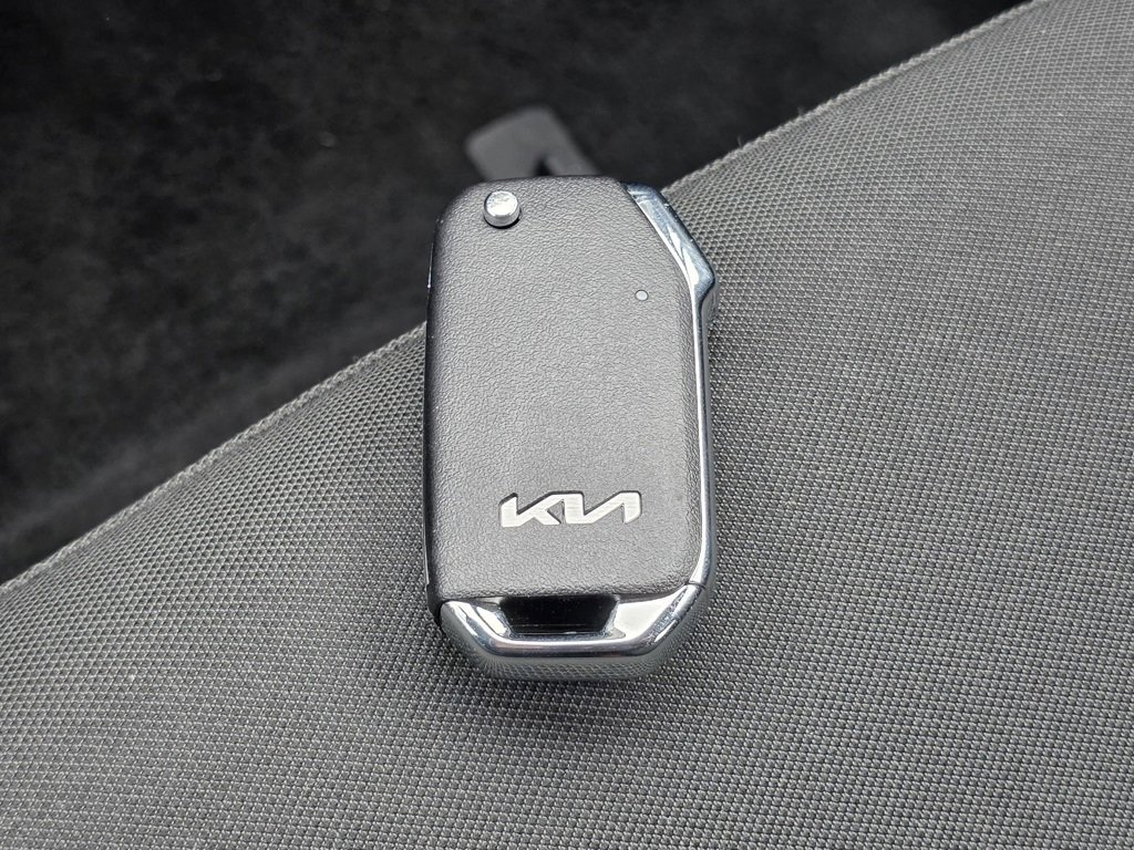 Used 2024 Kia Sportage LX image 35