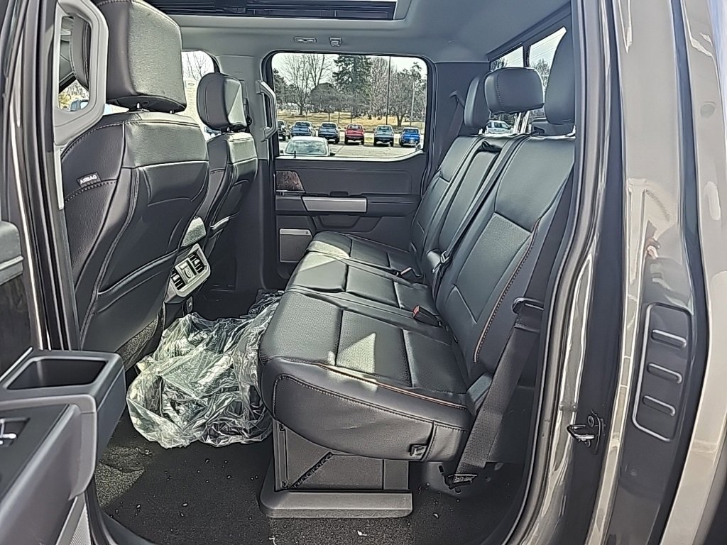 New 2025 Ford F250 Lariat w/ Lariat Ultimate Package image 11