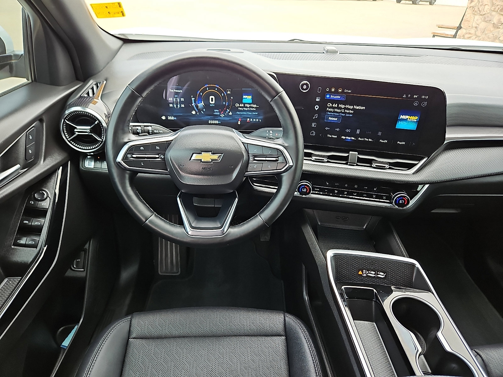 Used 2025 Chevrolet Equinox LT w/ Convenience Package II FWD image 8