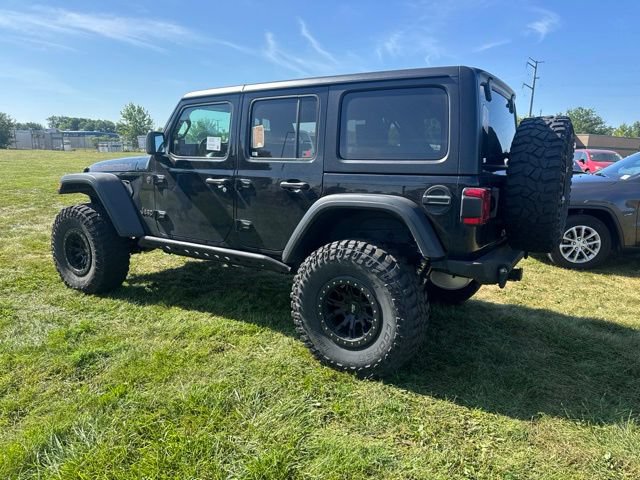 Used 2022 Jeep Wrangler Unlimited Rubicon w/ LED Lighting Group AWD/4WD image 6