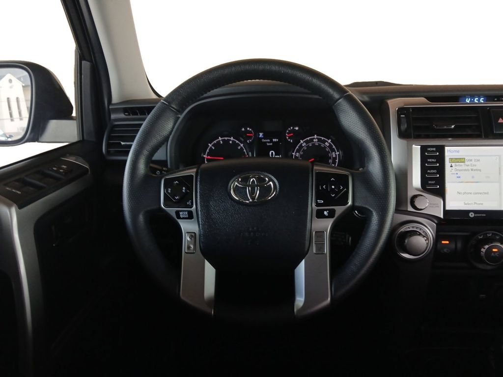 Used 2022 Toyota 4Runner SR5 Premium w/ Moonroof Package AWD/4WD image 19