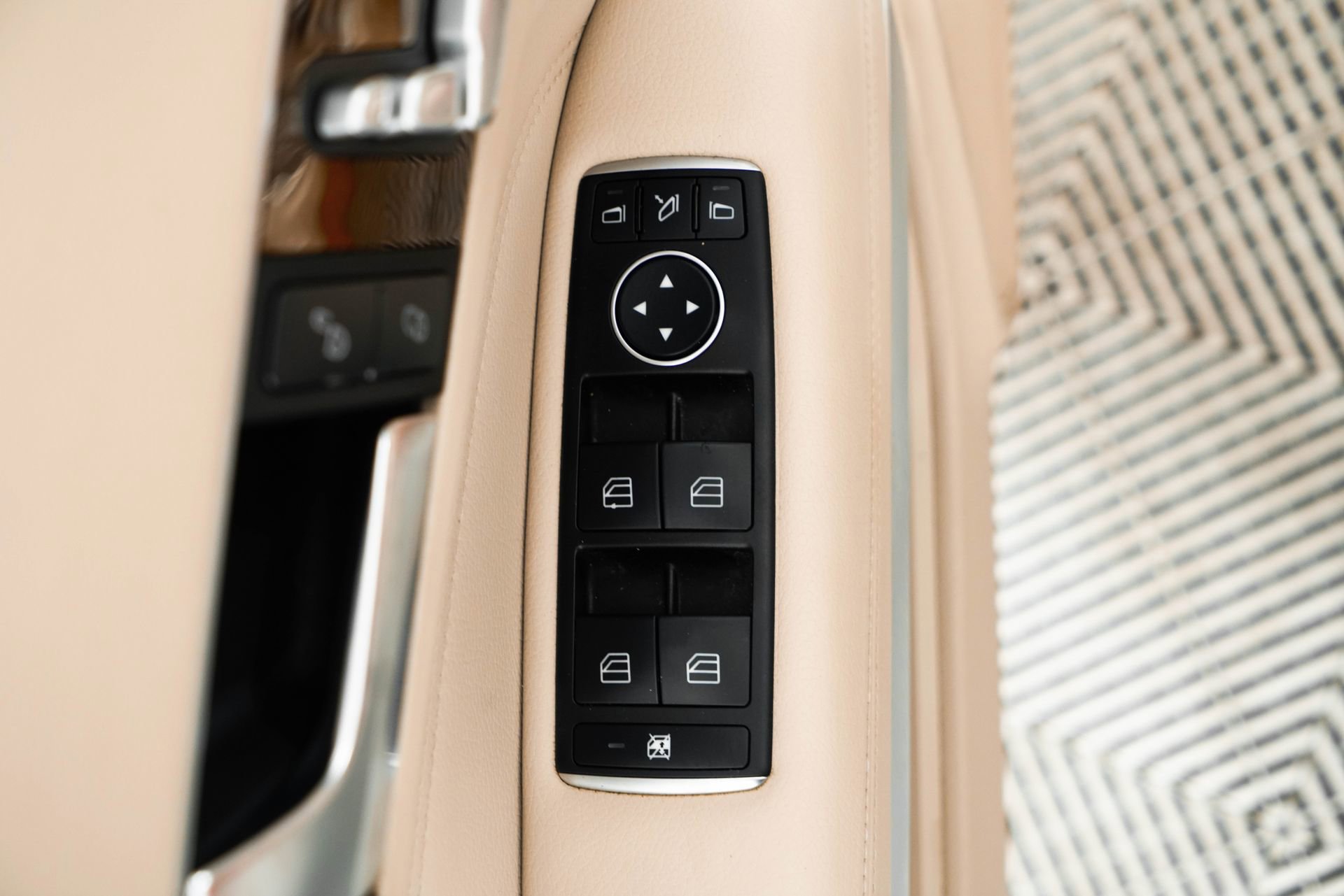 Used 2016 Mercedes-Benz E 400 Coupe image 19