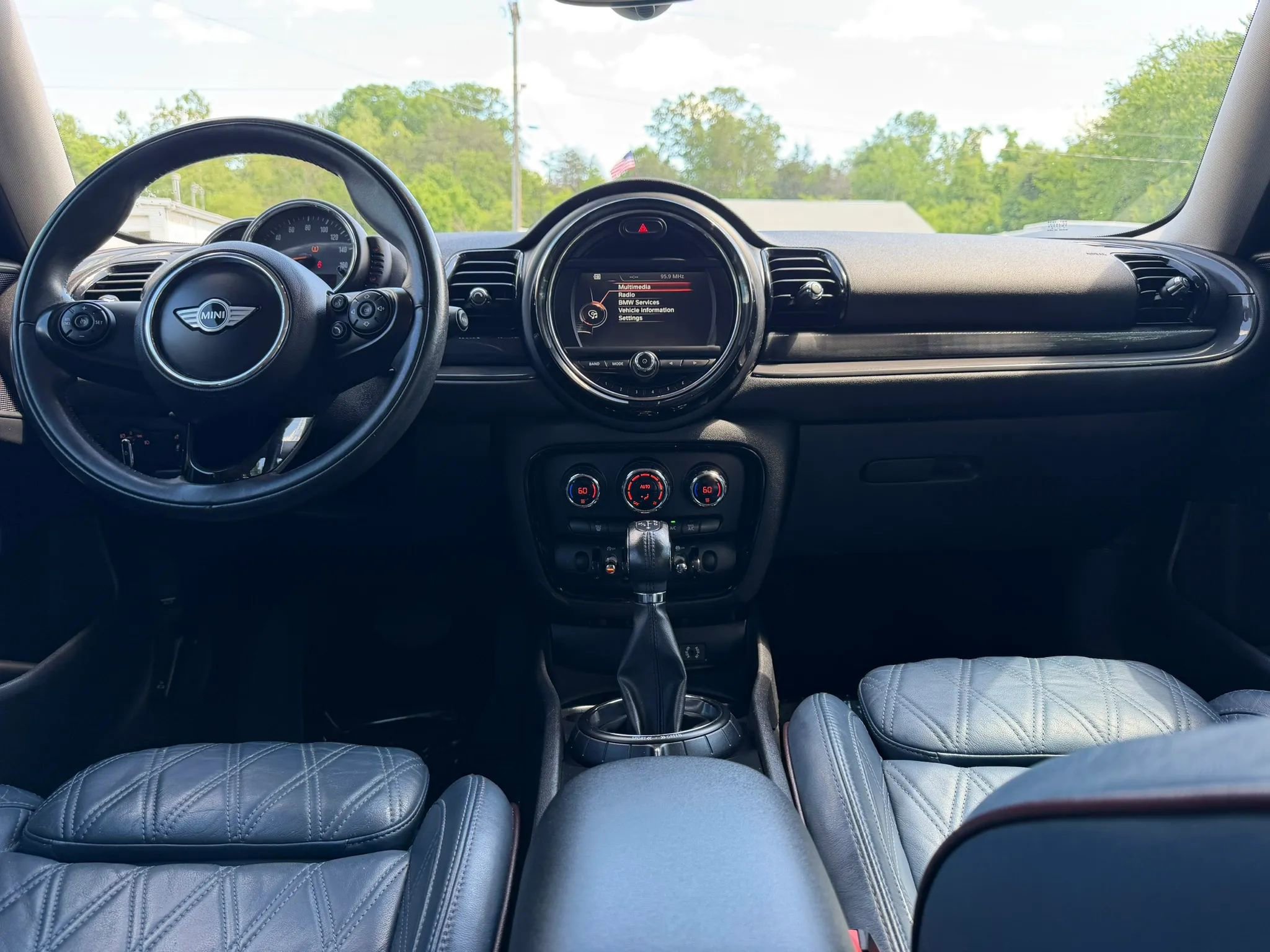 Used 2016 MINI Cooper Clubman FWD image 30