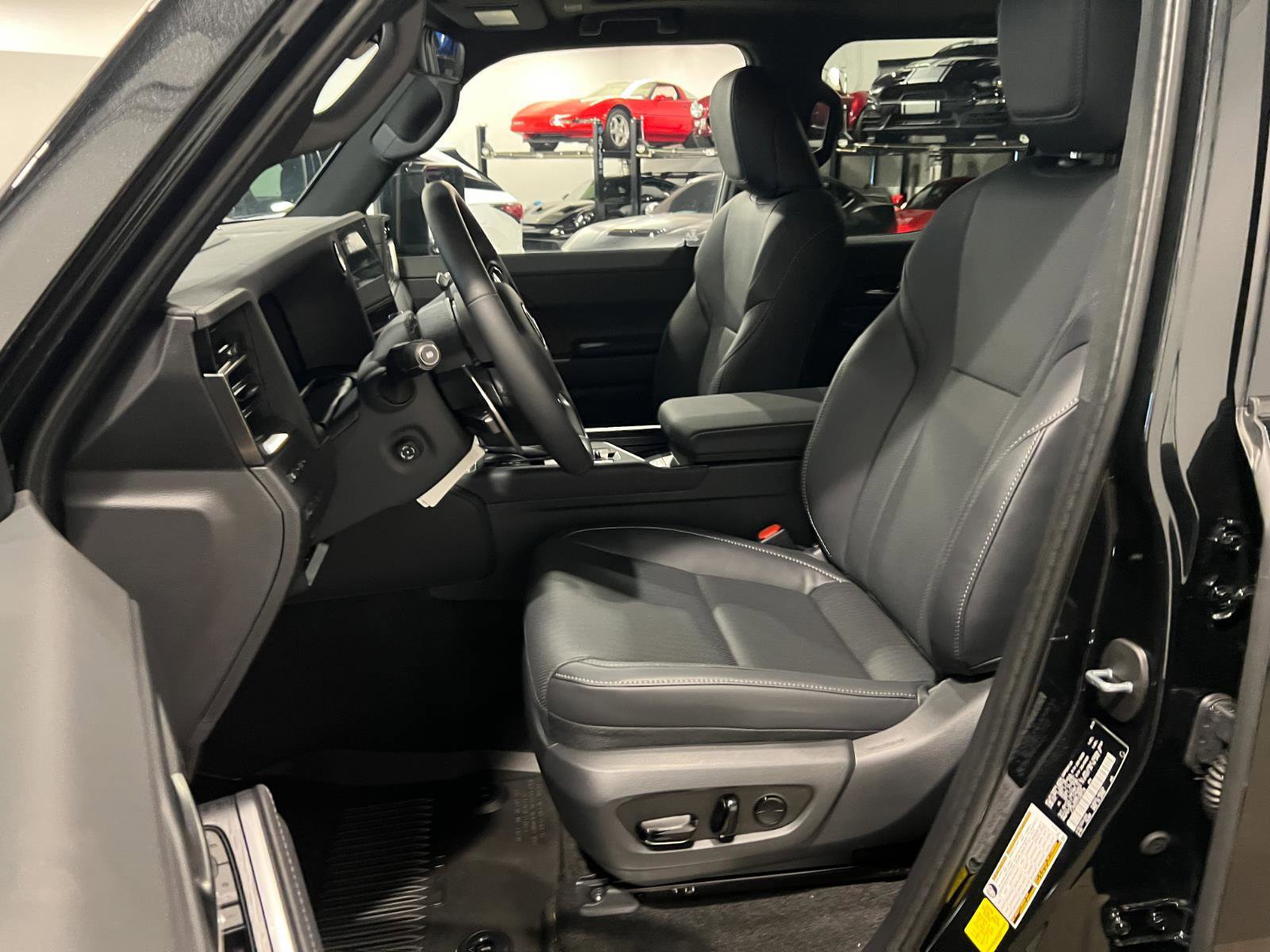 Used 2026 Lexus GX 550 w/ Accessory Package (2T) AWD/4WD image 9