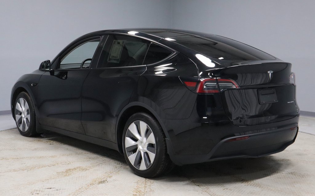 Used 2023 Tesla Model Y Long Range image 10