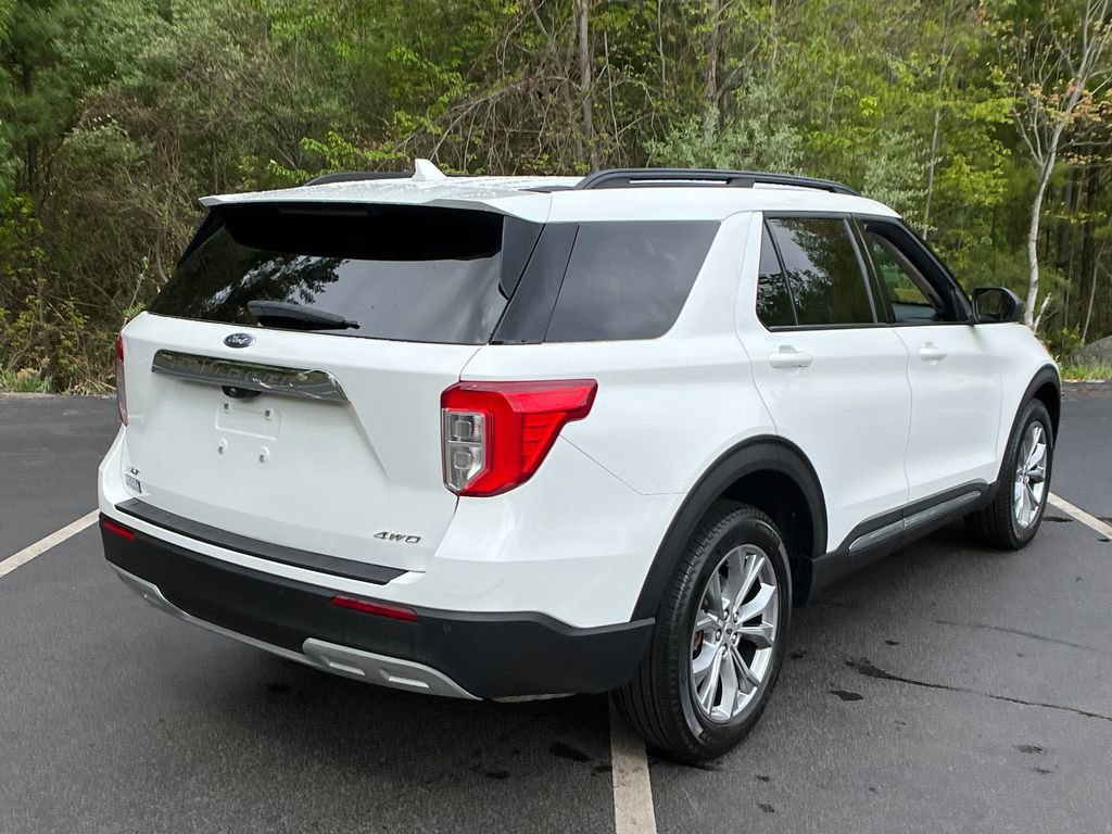 Used 2023 Ford Explorer XLT w/ Equipment Group 202A AWD/4WD image 5