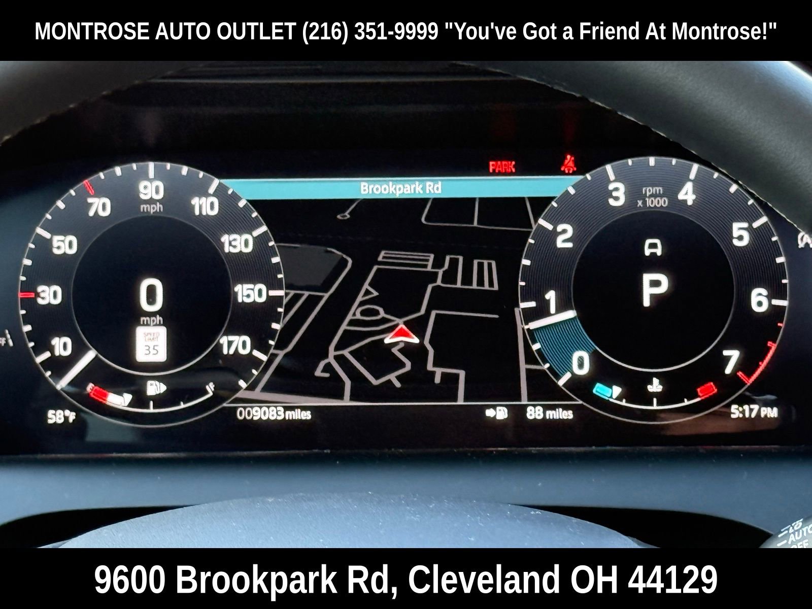 New 2025 Land Rover Discovery Sport S image 28