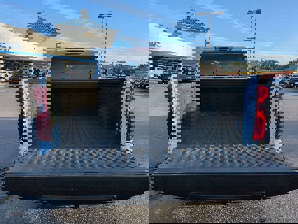 Used 2023 Chevrolet Silverado 1500 Custom Trail Boss image 28