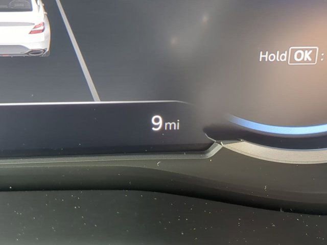 Used 2026 Genesis G70 2.5T image 27