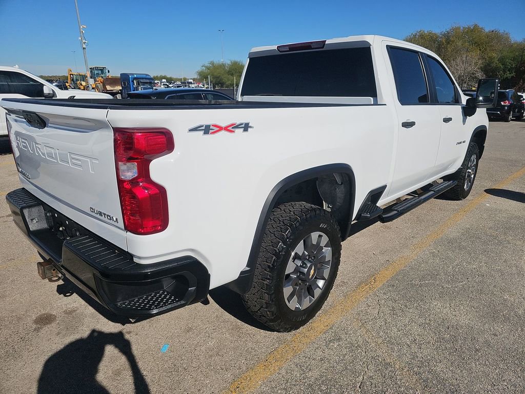 Used 2022 Chevrolet Silverado 2500 Custom w/ Custom Value Package image 6