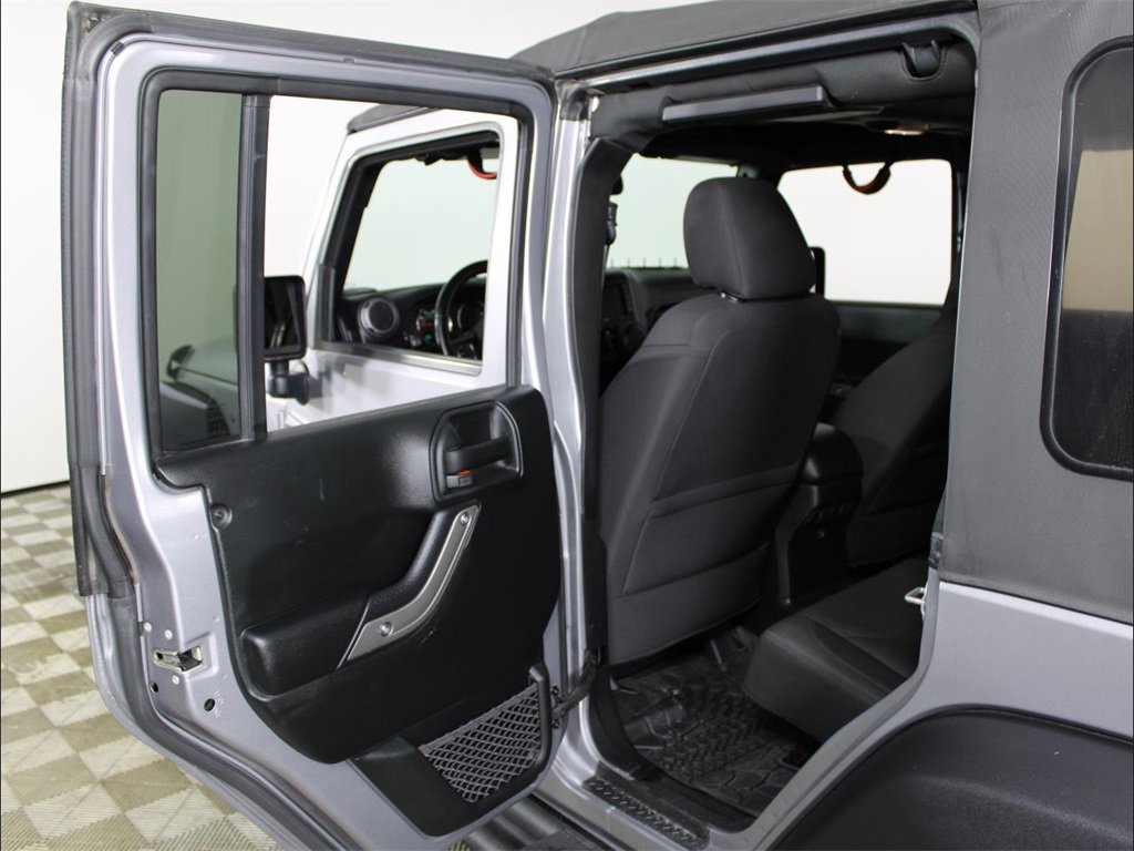 Used 2018 Jeep Wrangler Unlimited Sport S image 21