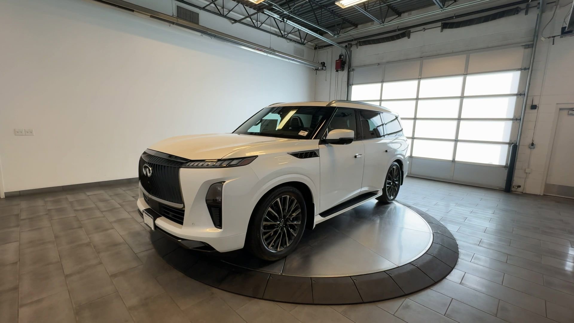 New 2026 INFINITI QX80 Autograph w/ Premium Cargo Package AWD/4WD image 4