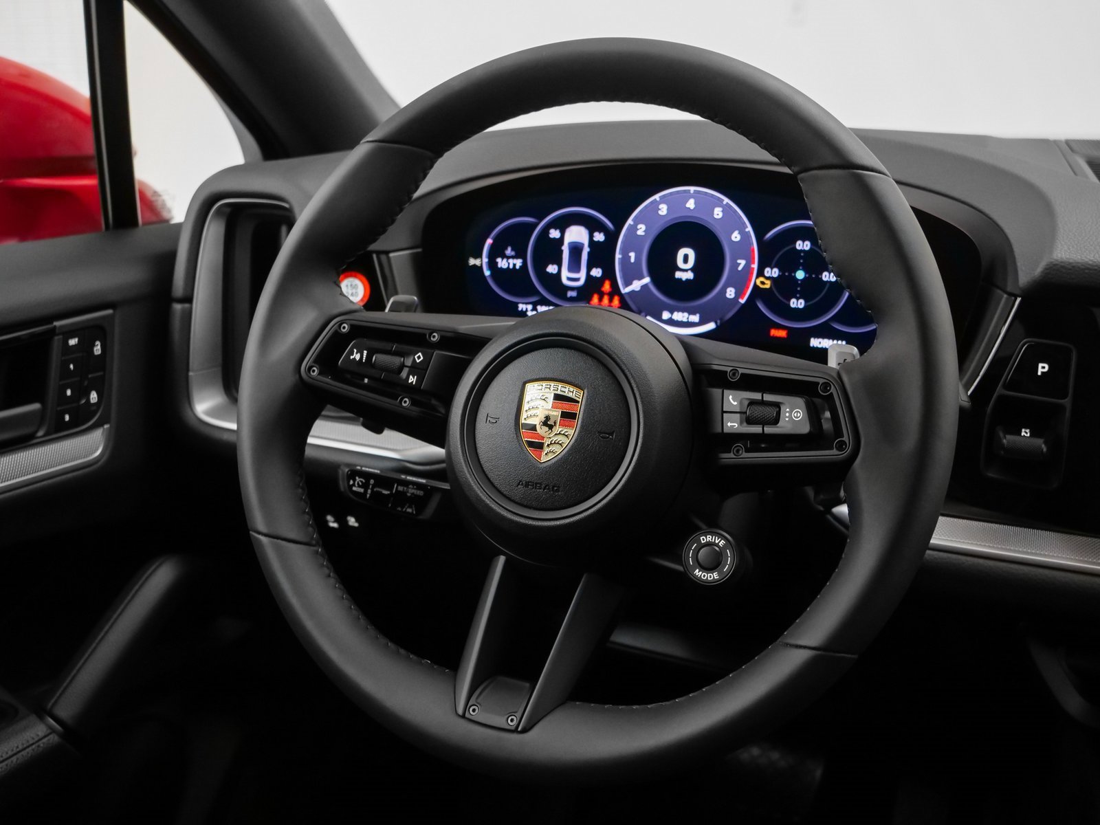 Used 2024 Porsche Cayenne Coupe image 30