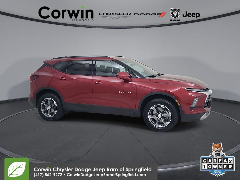 Used 2025 Chevrolet Blazer LT w/ Convenience Package AWD/4WD image 1