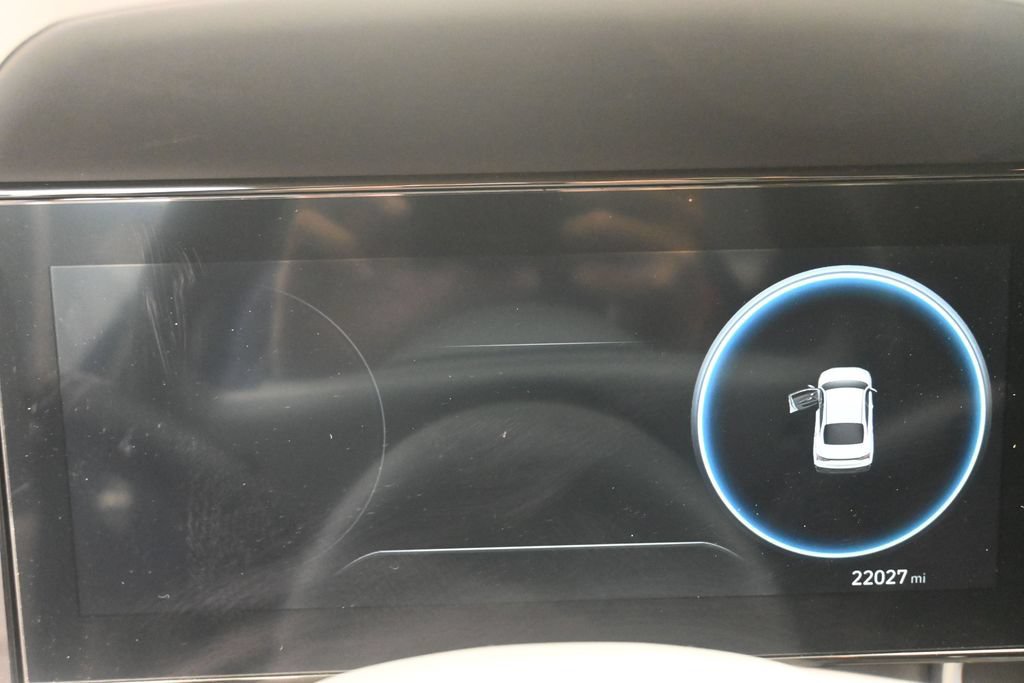 Used 2024 Hyundai Elantra SEL FWD image 13