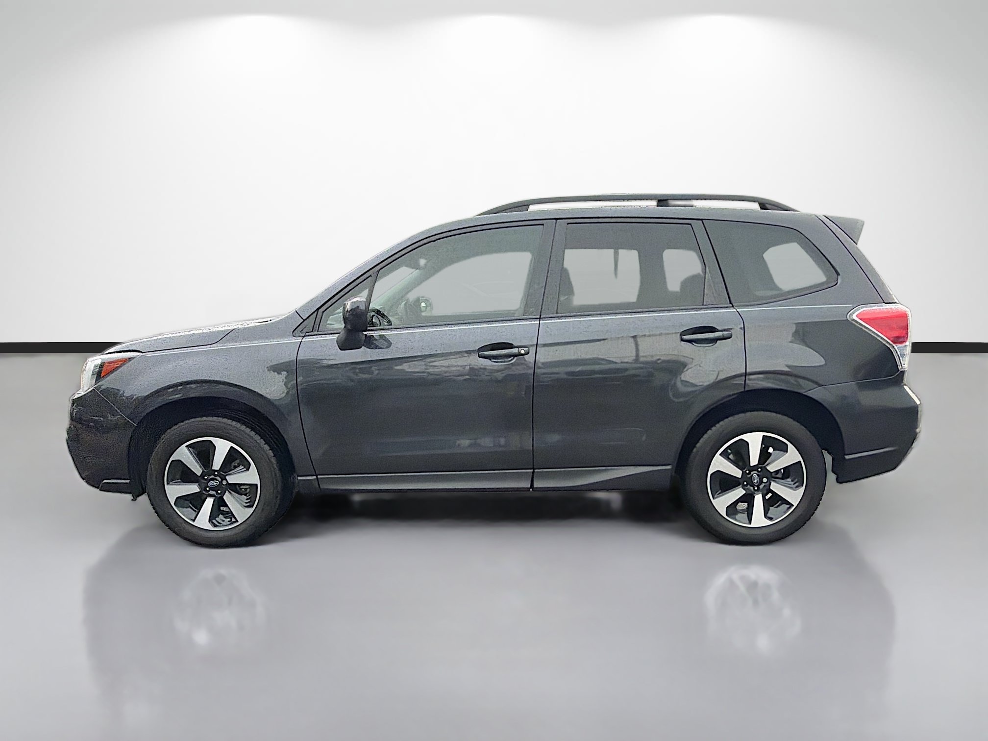 Used 2018 Subaru Forester 2.5i Premium AWD/4WD image 6