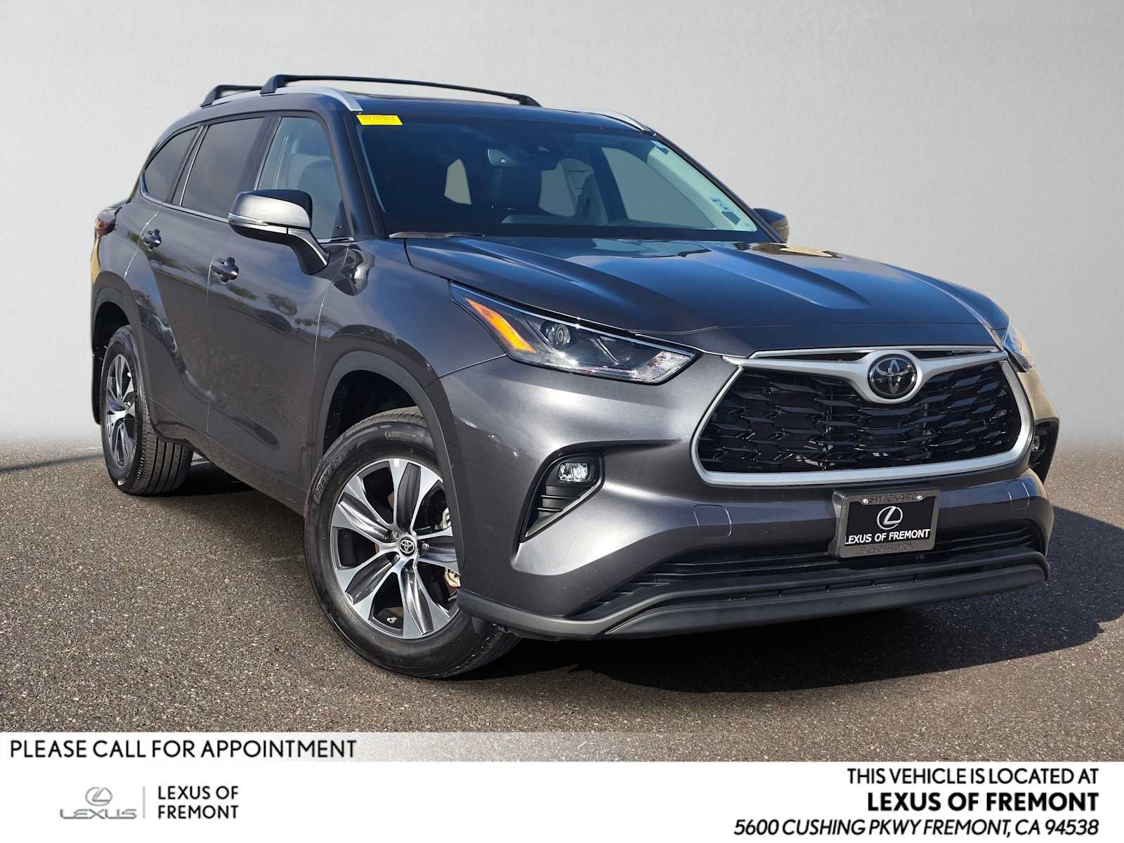 Used 2024 Toyota Highlander XLE