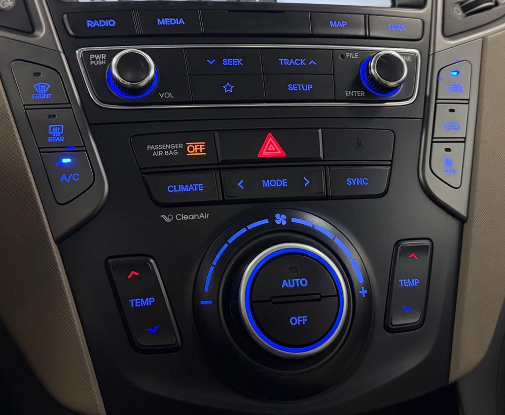 Used 2019 Hyundai Santa Fe XL FWD image 20