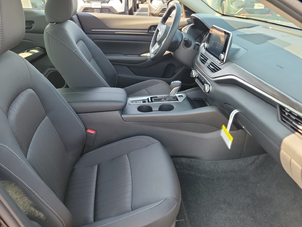 New 2026 Nissan Altima 2.5 SV AWD/4WD image 11