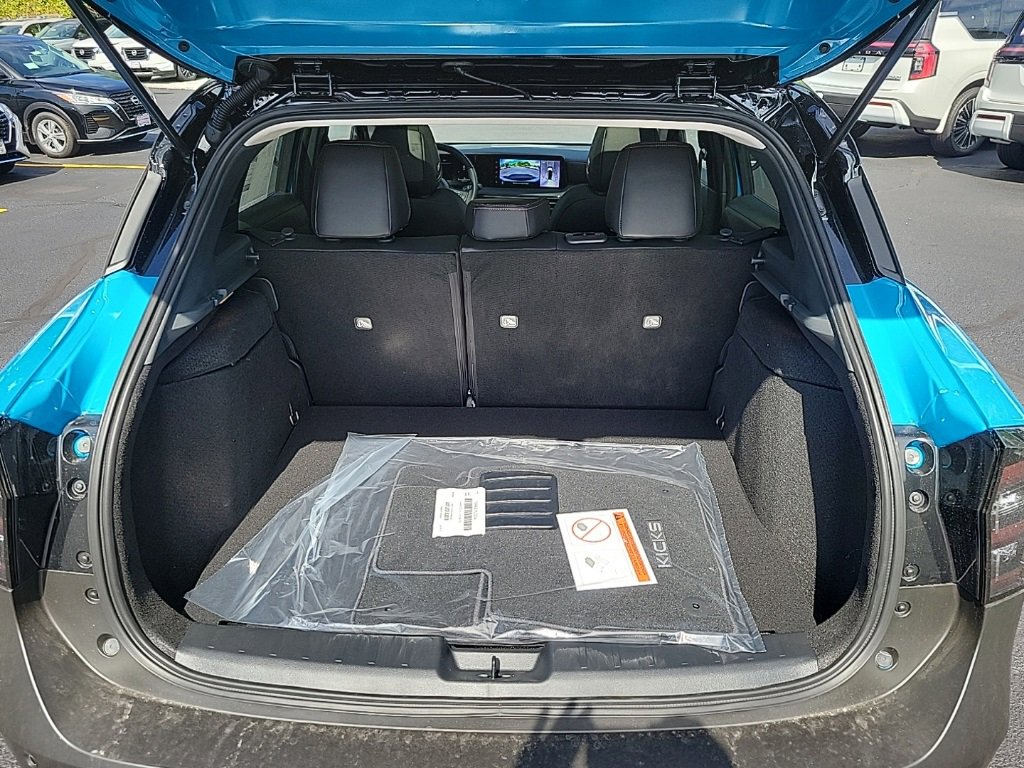 New 2025 Nissan Kicks SR w/ SR Premium Package image 28