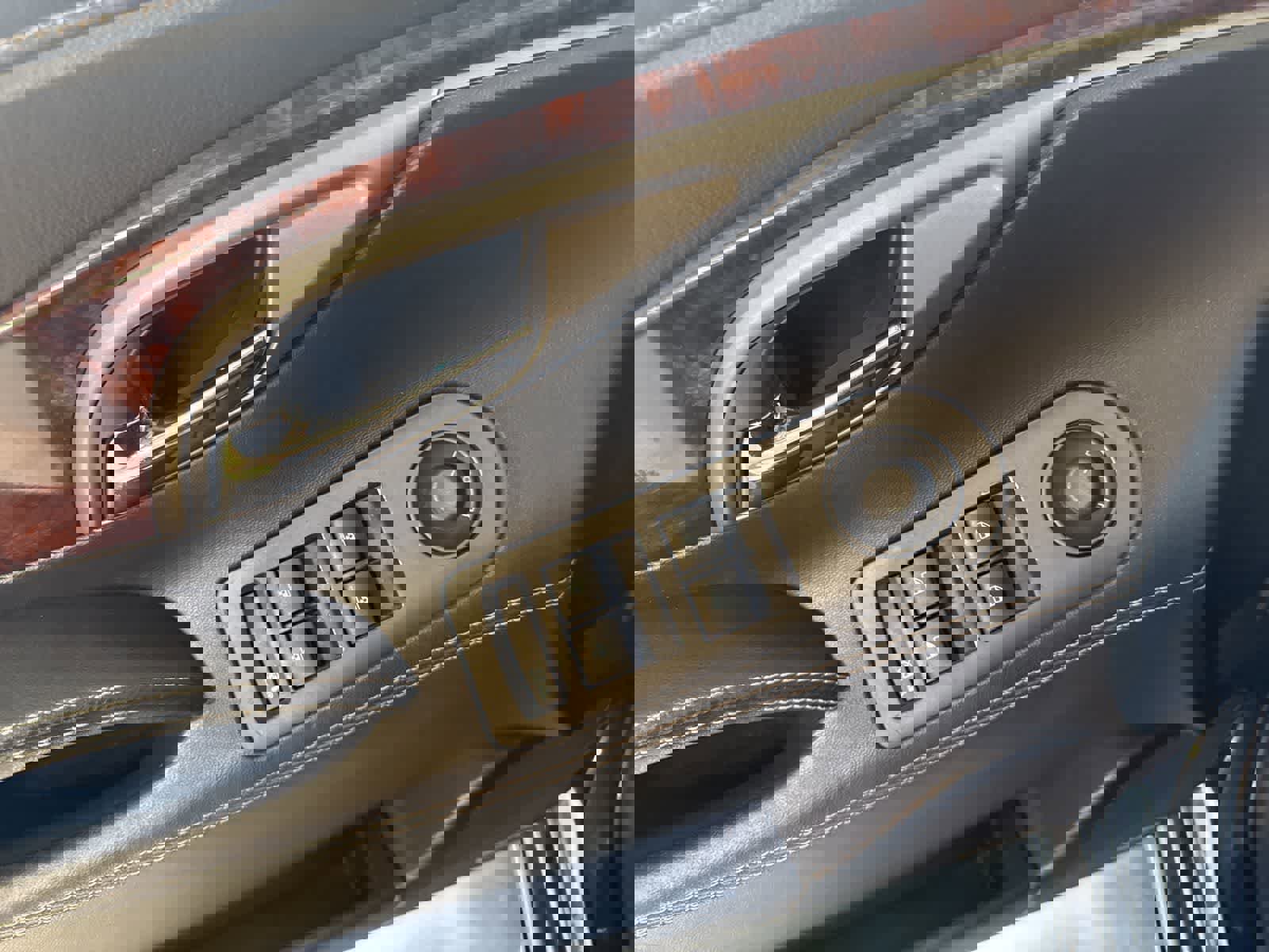 Used 2012 Buick LaCrosse Premium w/ Driver Confidence Package image 19