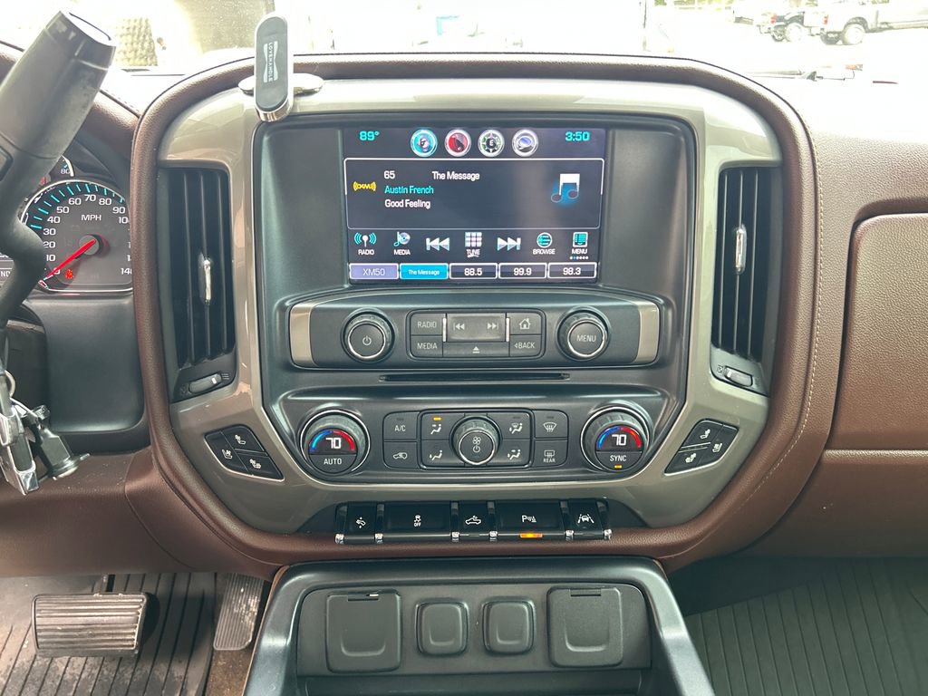 Used 2016 Chevrolet Silverado 1500 High Country w/ High Country Premium Package AWD/4WD image 15