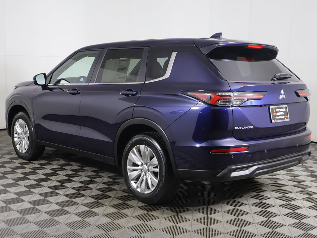 New 2026 Mitsubishi Outlander ES AWD/4WD image 10