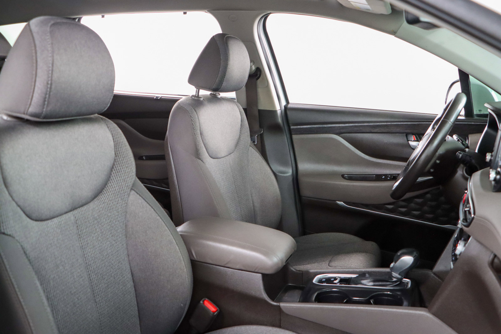 Used 2020 Hyundai Santa Fe SEL w/ Convenience Package image 26