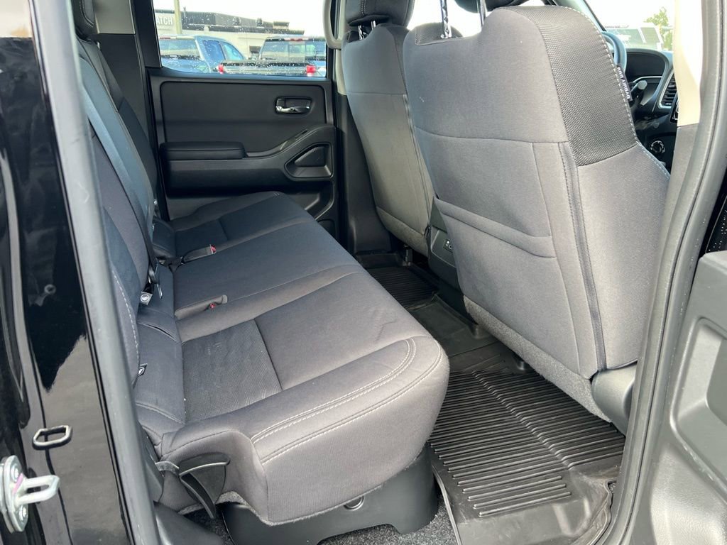 Used 2024 Nissan Frontier SV w/ Technology Package image 23
