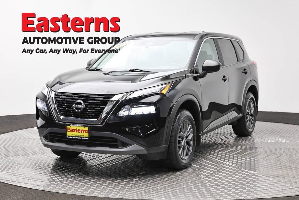 Used 2023 Nissan Rogue S AWD/4WD image 1