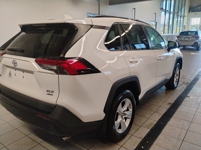 Used 2019 Toyota RAV4 XLE image 7