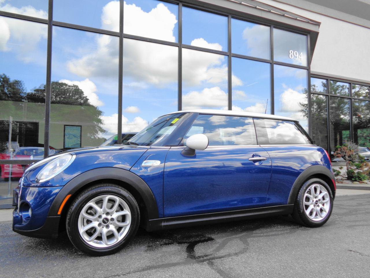Used 2015 MINI Cooper S FWD image 1