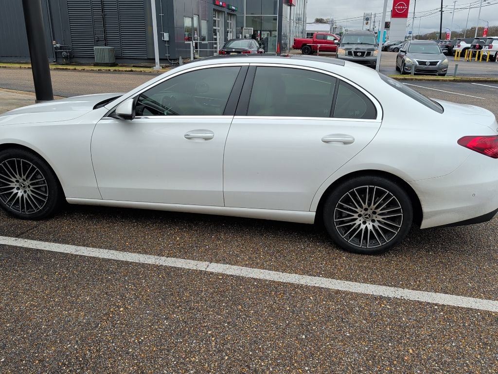 Used 2024 Mercedes-Benz C 300 Sedan image 6