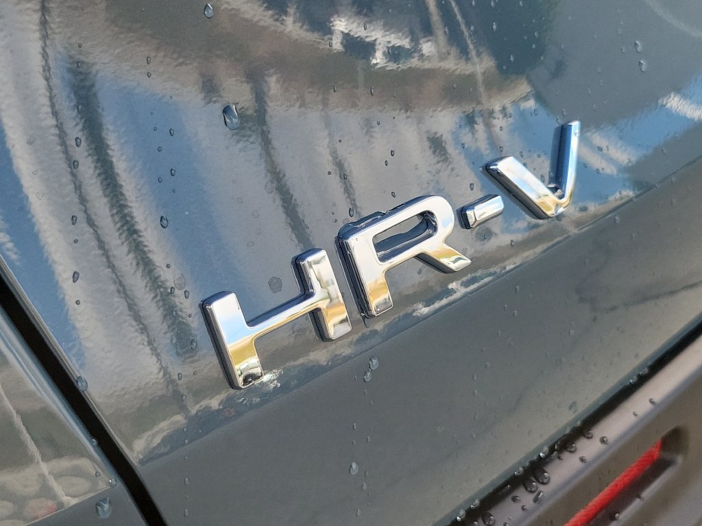Used 2027 Honda HR-V LX image 8