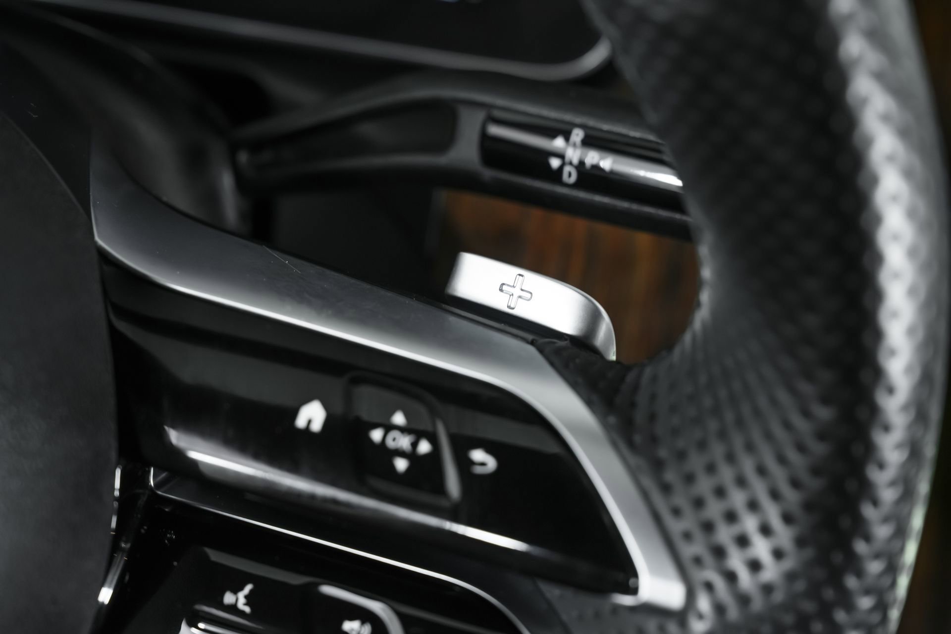 Used 2025 Mercedes-Benz CLE 450 4MATIC Coupe image 35