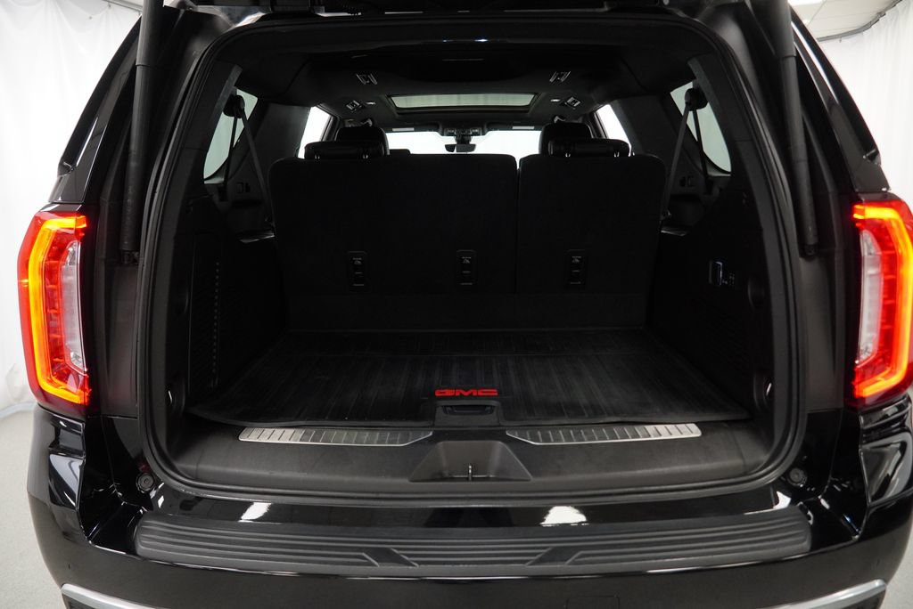 Used 2021 GMC Yukon XL Denali w/ Denali Ultimate Package AWD/4WD image 48