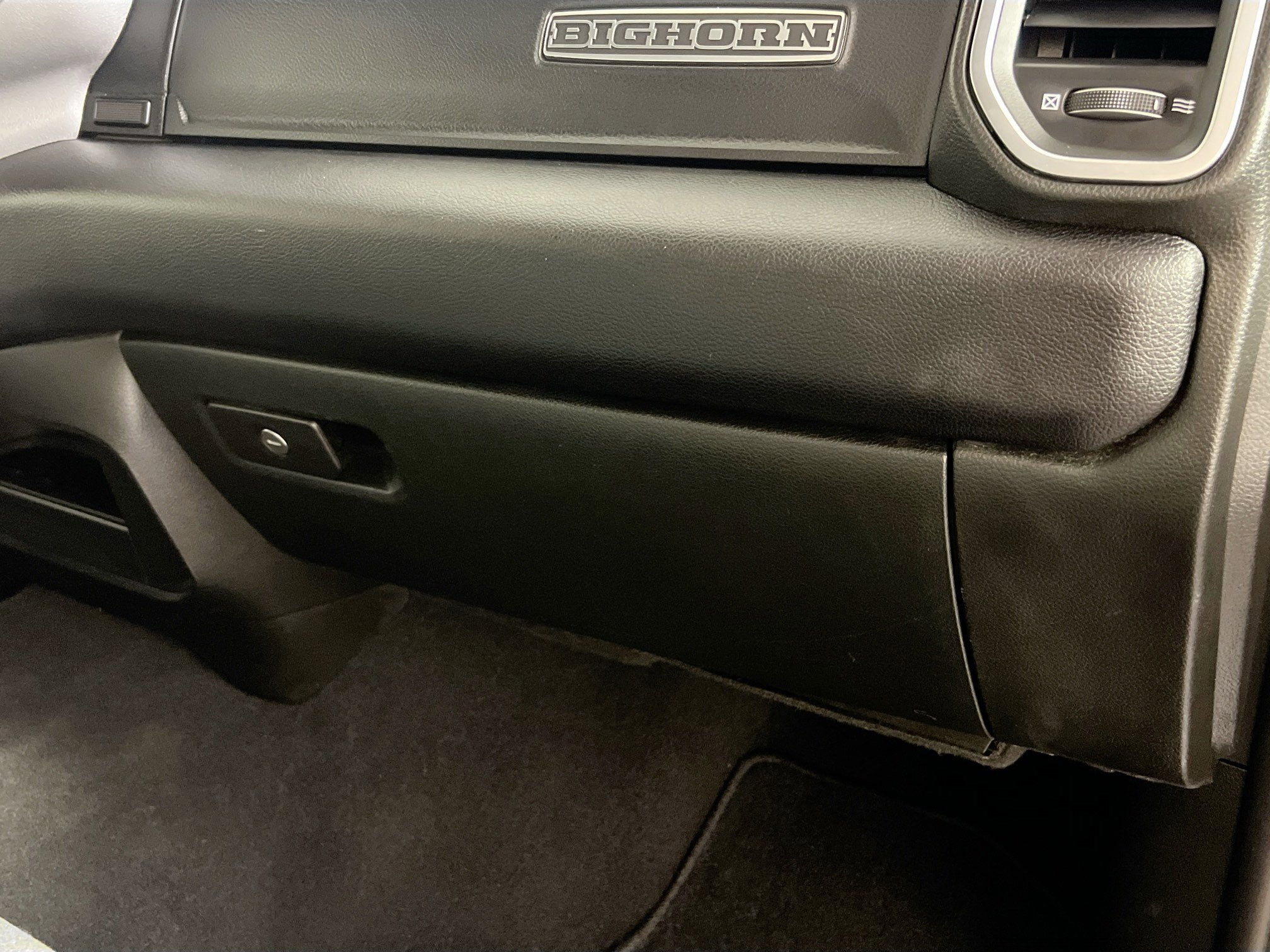 Used 2024 RAM 2500 Big Horn image 34